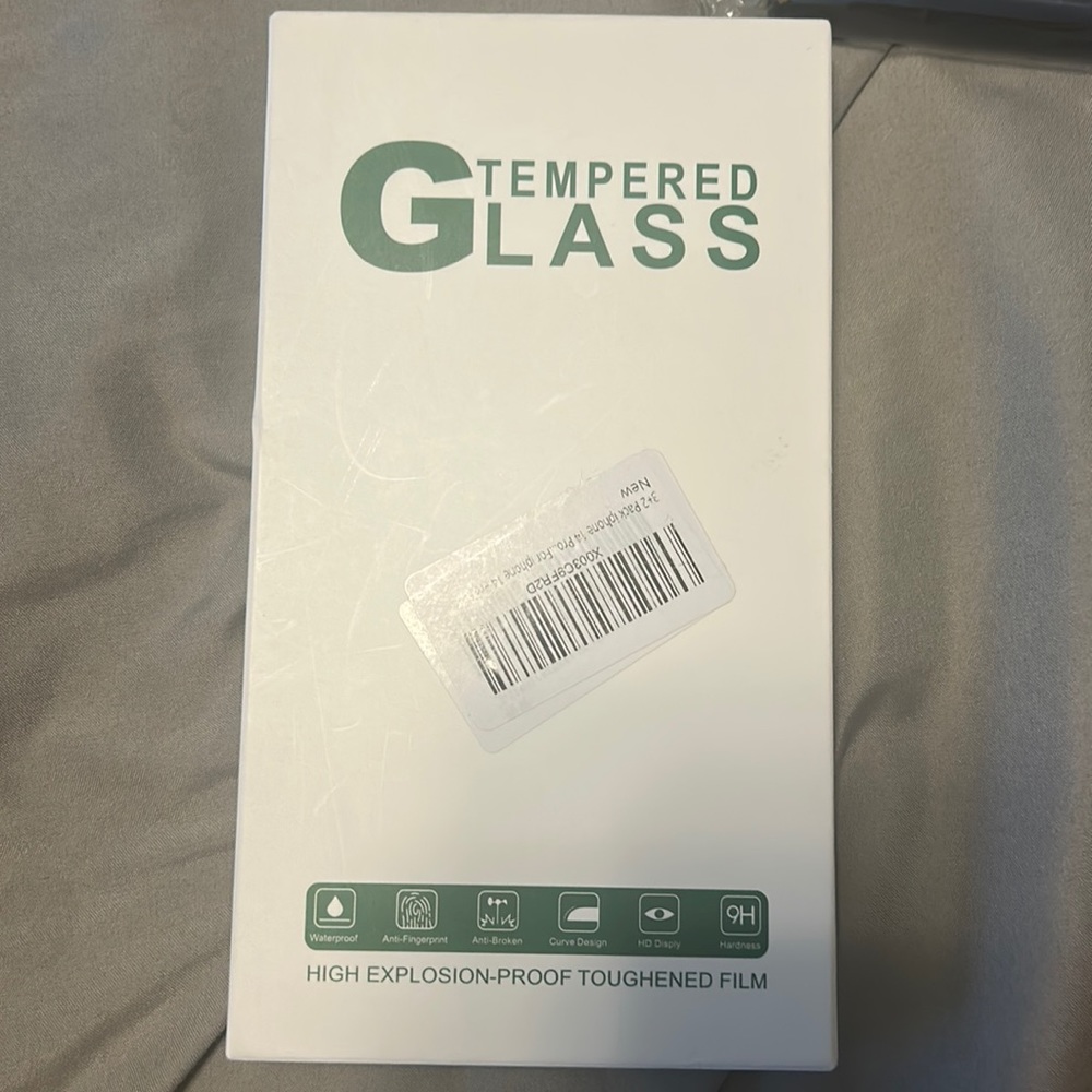 Screen protectors for iPhone 14 pro